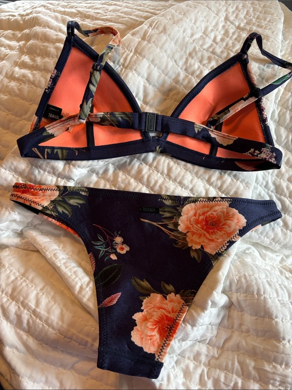 triangl Neoprene swimsuit  Navy-Trim Coral  2 piece Bikini  set size small